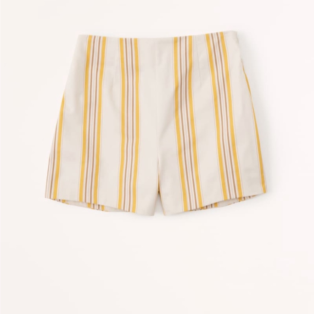 ❗️ Sold on M ❗️Abercrombie & Fitch Striped High Rise Shorts